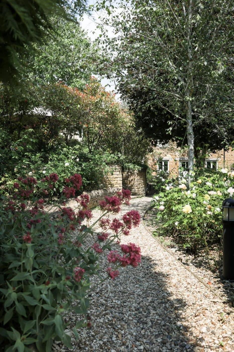Two Rose Walk Cottage Cotswolds Moreton-in-Marsh 外观 照片