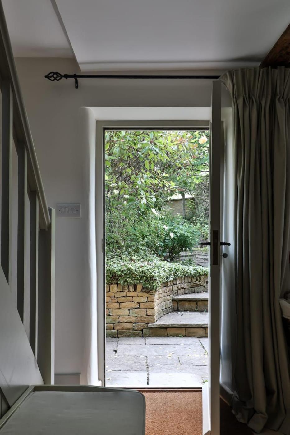 Two Rose Walk Cottage Cotswolds Moreton-in-Marsh 外观 照片